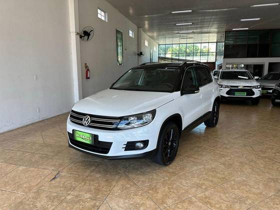 VOLKSWAGEN TIGUAN 2.0 TSI 16V TURBO GASOLINA 4P TIPTRONIC VOLKSWAGEN TIGUAN 2.0 TSI 16V TURBO GASOLINA 4P TIPTRONIC